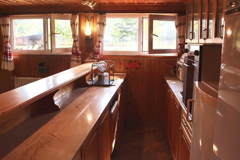 Ezerets Guest House Anita Экстерьер фото